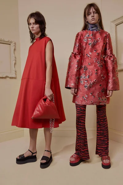 Look 14